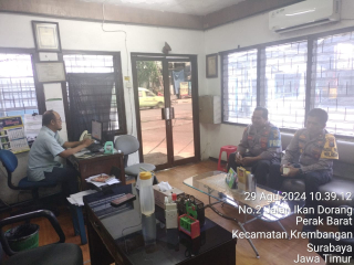 Kapolsek Krembangan dan Pawas Krembangan 18 Laksanakan Sambang di PT Ikan Dorang, Sosialisasikan Pil