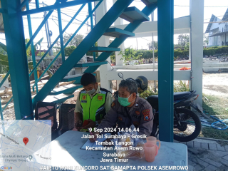 Patroli Keamanan Polsek Asemrowo di Pergudangan Tambak Langon