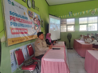 Cegah Perundungan, Pak Bhabin di Sidoarjo Gencarkan Edukasi Pelajar