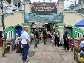 Personil Polsek Semampir Laksanakan Patroli Harkamtibmas di Jalan Nyamplungan