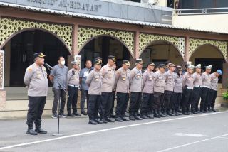 Polres Pelabuhan Tanjung Perak Gelar Pengamanan Malam Takbir Idul Fitri 1446 H