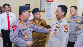 Apresiasi Personel Pemilik Pesantren Gratis, Kapolri "Perwirakan" Aiptu Jimmi