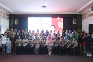 Upacara Hari Kartini Wakapolres Situbondo Motivasi Pelajar Jadi Generasi Indonesia Hebat