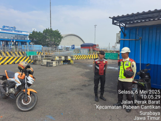 Polres Pelabuhan Tanjung Perak Kolaborasi dengan Otoritas Pelindo, Patroli dan Himbauan di GSN dan OBVITNAS