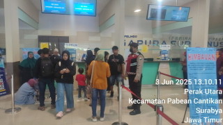 Sat Samapta Polres Pelabuhan Tanjung Perak Amankan Embarkasi Penumpang KM Kelimutu Tujuan Sampit