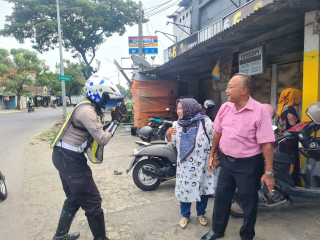 Satlantas Polres Pelabuhan Tanjung Perak Gelar Kegiatan MAHAMERU LANTAS untuk Tingkatkan Kesadaran Tertib Berlalu Lintas