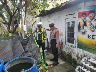 Patroli Harkamtibmas di Kampung Tangguh: Pemantauan Budidaya Ikan Lele Sebagai Program Ketahanan Sandang Pangan