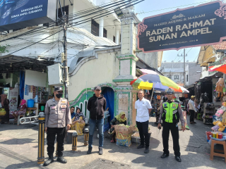 Patroli Harkamtibmas di Wisata Religi Sunan Ampel, Antisipasi 3C dan Gangguan Kamtibmas