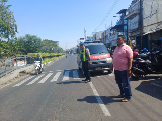 Patroli Harkamtibmas di Pintu Masuk Wisata Religi Sunan Ampel, Antisipasi 3C dan Kerawanan Lainnya