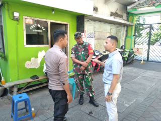 Bhabinkamtibmas Ampel Laksanakan Sambang dan Sosialisasi Kampung Bebas Asap Rokok di Wilayah RT 04