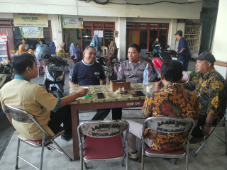 Sambang Kamtibmas, Polsek Krembangan Imbau Warga Tambak Asri Tertib Berlalu Lintas