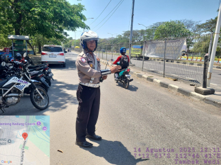 Satlantas Polres Pelabuhan Tanjung Perak Gelar Patroli, Pengaturan, dan Pemantauan Arus Lalu Lintas