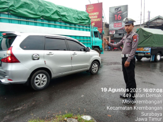 Polsek Krembangan Gelar Pos Akhir Antisipasi Kemacetan di TL Mbah Ratu