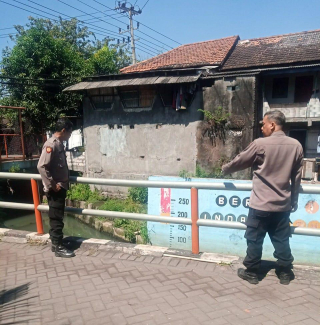 Polsek Krembangan Intensifkan Patroli Harkamtibmas di Kawasan Tanjung Sadari