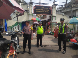 Patroli Harkamtibmas di Kawasan Ampel, Antisipasi Kerawanan Saat Peziarah