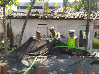 Patroli Harkamtibmas dan Pemantauan Ketahanan Pangan di Kampung Tangguh