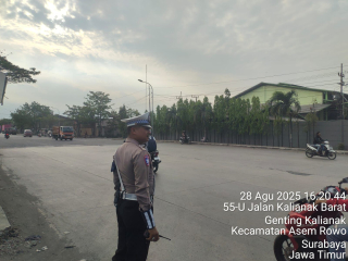 Patroli dan Pemantauan Arus Lalu Lintas oleh Satlantas Polres Pelabuhan Tanjung Perak