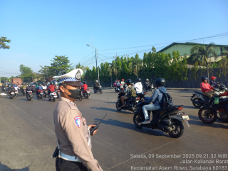 Satlantas Polres Pelabuhan Tanjung Perak Gelar Patroli dan Pemantauan Lalu Lintas