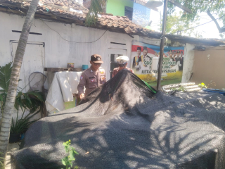 Polsek Semampir Laksanakan Patroli Harkamtibmas di Pos Kamling Kampung Tangguh Sidotopo