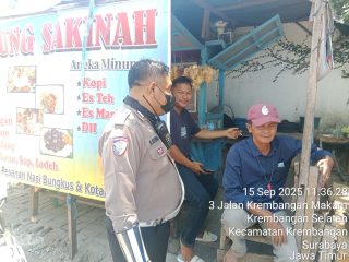 Satlantas Polres Pelabuhan Tanjung Perak Laksanakan Sosialisasi Tatap Muka untuk Tingkatkan Kesadaran Tertib Berlalu Lintas di Wilayah Hukum