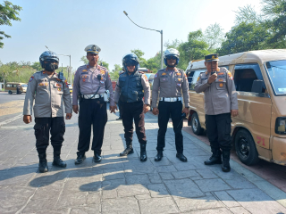 Pemantauan Keberangkatan Nelayan Sukolilo Baru Ikut Aksi Unras FMMM