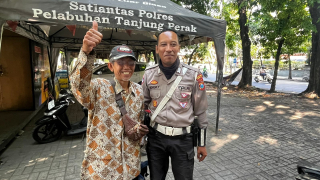 Satlantas Polres Pelabuhan Tanjung Perak Gelar Patroli dan Penindakan Dakgar Lantas di Jl. Kalianak dan TL Karang Tembok
