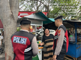 Sat Samapta Polres Pelabuhan Tanjung Perak Gelar Patroli Kota Presisi di Jalan Kalimas Baru, Wujudkan Lingkungan Aman dan Kondusif