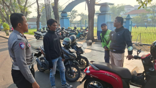 Satlantas Polres Pelabuhan Tanjung Perak Gencar Sosialisasi Tatap Muka Edukasi Tertib Lalu Lintas