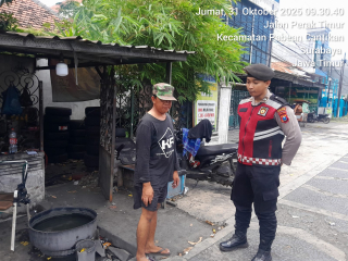 Sat Samapta Polres Pelabuhan Tanjung Perak Gelar Patroli Dialogis di Sekitar Pelabuhan Berlian