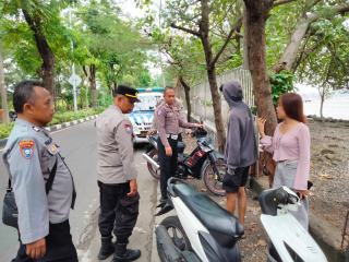 Polsek Kenjeran Gelar Patroli dan Pemantauan Antisipasi 3C di Pantai Batu-Batu