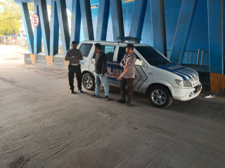 Patroli Keamanan Personel Polsek Kenjeran di Underpass Jembatan Suramadu
