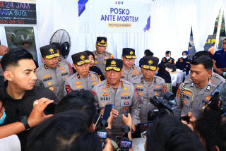 Wakapolri Tinjau Posko Antemortem DVI di Sumatera Barat, Pastikan Proses Identifikasi Korban Berjalan Optimal