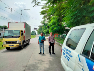 Patroli Harkamtibmas Polsek Kenjeran Pantau Jalan Tambak Wedi dan Jembatan Suramadu