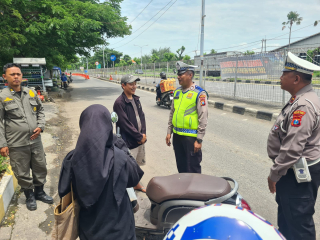 Satlantas Polres Pelabuhan Tanjung Perak Gelar Sosialisasi Tatap Muka Tingkatkan Kesadaran Tertib Lalu Lintas Masyarakat