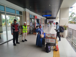 Pengamanan Debarkasi KM Mila Utama di Gapura Surya Nusantara Berjalan Aman dan Terkendali