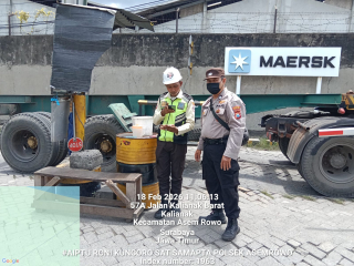 Personel Polsek Asemrowo Intensifkan Patroli Dialogis Di Kawasan Industri Jalan Kalianak Antisipasi Gangguan Kamtibmas