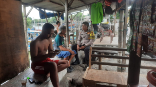 Bhabinkamtibmas Morokrembangan Sambang Warga Sampaikan Imbauan Kamtibmas Selama Bulan Puasa