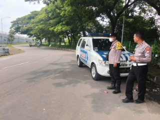 Polsek Kenjeran Laksanakan Patroli Harkamtibmas di Sisi Barat Suromadu, Antisipasi 3C dan Pastikan Situasi Kondusif