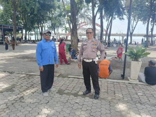 Patroli Polsek Kenjeran Pantau Kawasan THP Kenjeran Antisipasi Kerawanan 3C