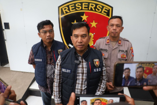 Polres Pelabuhan Tanjung Perak Bongkar Penipuan purchase order (PO) Sembako Murah, Pelaku Diamankan”