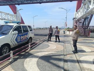 Patroli Polsek Kenjeran di Jembatan Suroboyo dan Pantai Batu-Batu Antisipasi 3C, Situasi Aman Terkendali