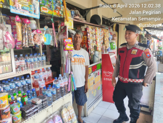 Patroli Perintis Presisi Sat Samapta Polres Pelabuhan Tanjung Perak Antisipasi Gangguan Kamtibmas di Jalan Pegirian