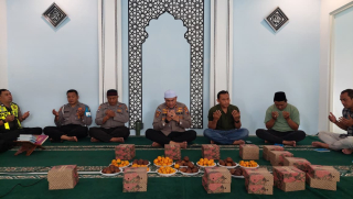 Kegiatan Yasinan Binrohtal Polsek Pabean Cantikan Berjalan Khidmat dan Lancar