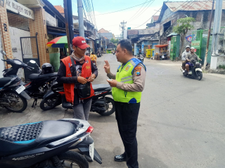 Patroli Harkamtibmas dan Dialogis Polsek Semampir di BRI Bulakrukem, Imbau Jukir Jaga Ketertiban