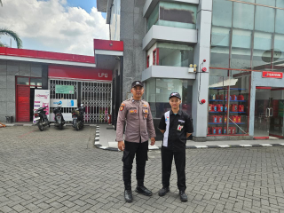 Patroli Dialogis di SPBU Margomulyo, Polsek Asemrowo Antisipasi Kerawanan 3C dan Jaga Situasi Kondusif