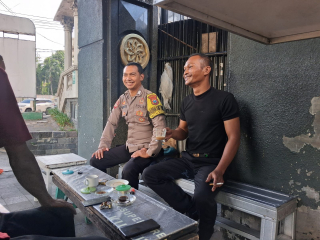 Bhabinkamtibmas Ampel Laksanakan Sambang Dialogis, Imbau Warga Waspada Penipuan dan Curanmor