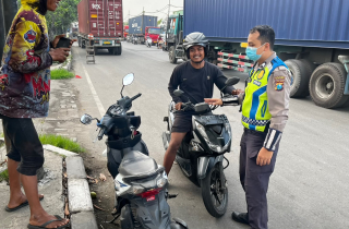 Satlantas Polres Pelabuhan Tanjung Perak Intensifkan Sosialisasi Tatap Muka untuk Tingkatkan Kesadaran Tertib Berlalu Lintas