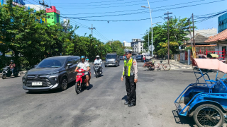 Polsek Pabean Cantikan Gelar Patroli Harkamtibmas di Jalan Bunguran, Antisipasi 3C dan Kemacetan Lalu Lintas