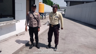 Polsek Asemrowo Patroli Dialogis di Kawasan Pergudangan Margomulyo, Antisipasi Gangguan 3C