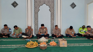 Polsek Pabean Cantikan Gelar Binrohtal Yasinan, Perkuat Keimanan dan Kebersamaan Personel